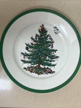 Spode Green Rim Christmas Tree 9” Plate